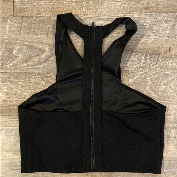 Express Black Sleeveless Crop Top NWOT - Picture 5 of 8